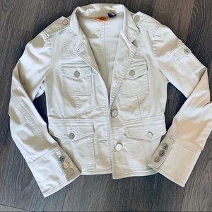 24HR SALE NEW WITHOUT TAGS Tory Burch jacket
